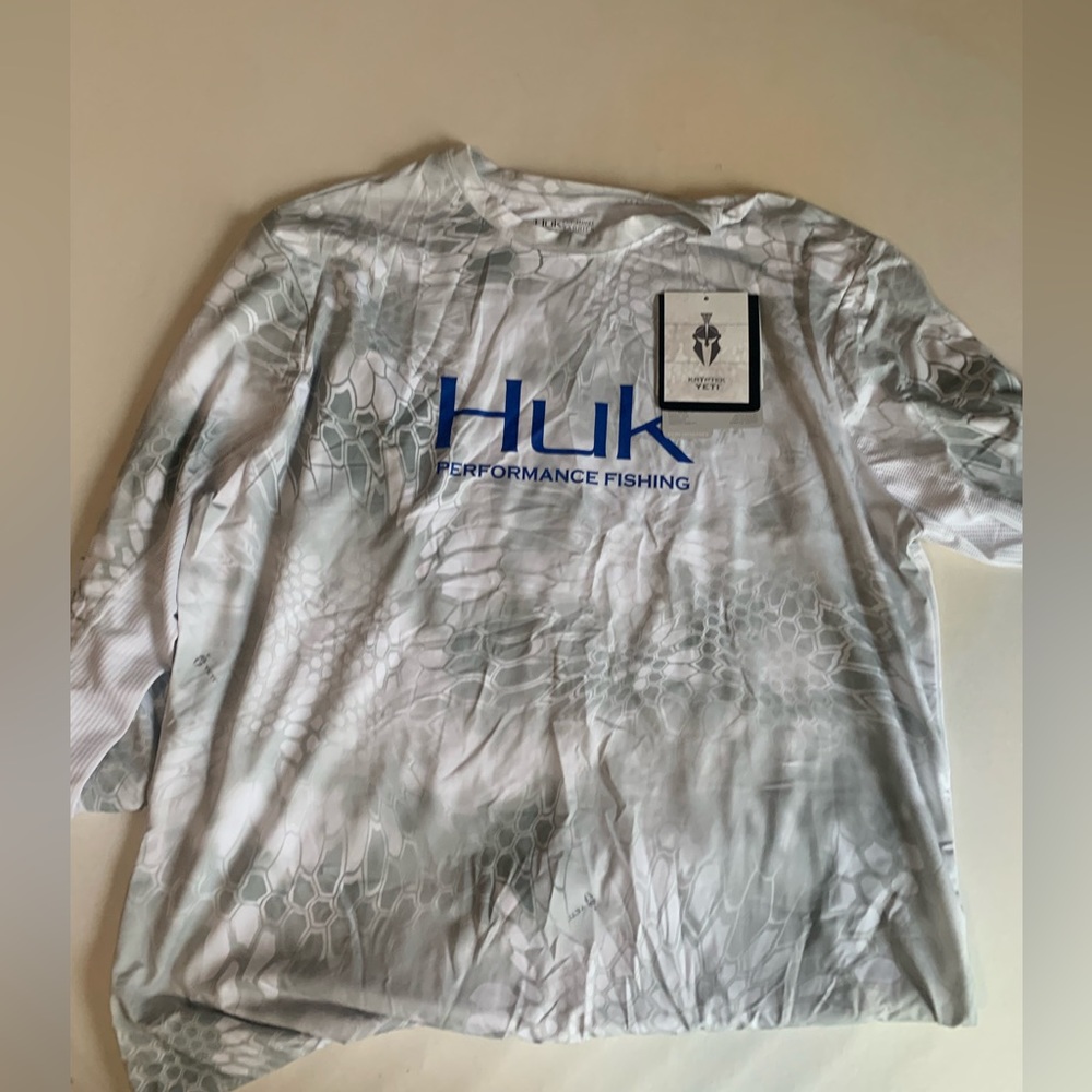 Huk Performance fishing long sleeve